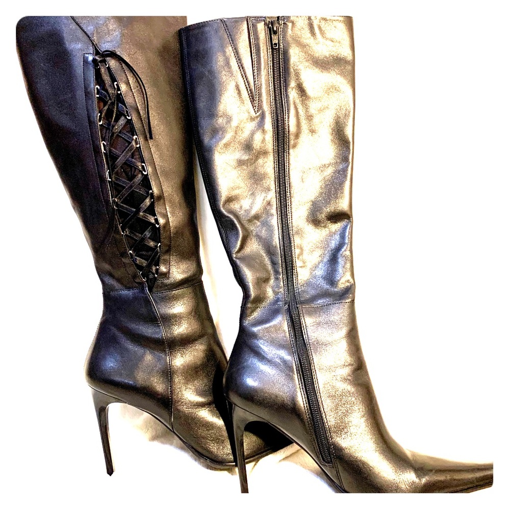 Sexy, dress rider boot.